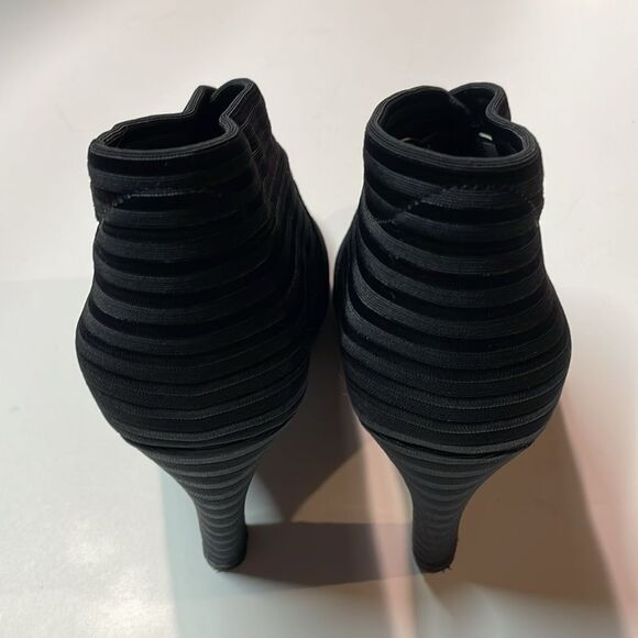 UN United Nude Womens Fold Hi Black Ankle Heels Booties Sz 5 - Picture 4 of 13